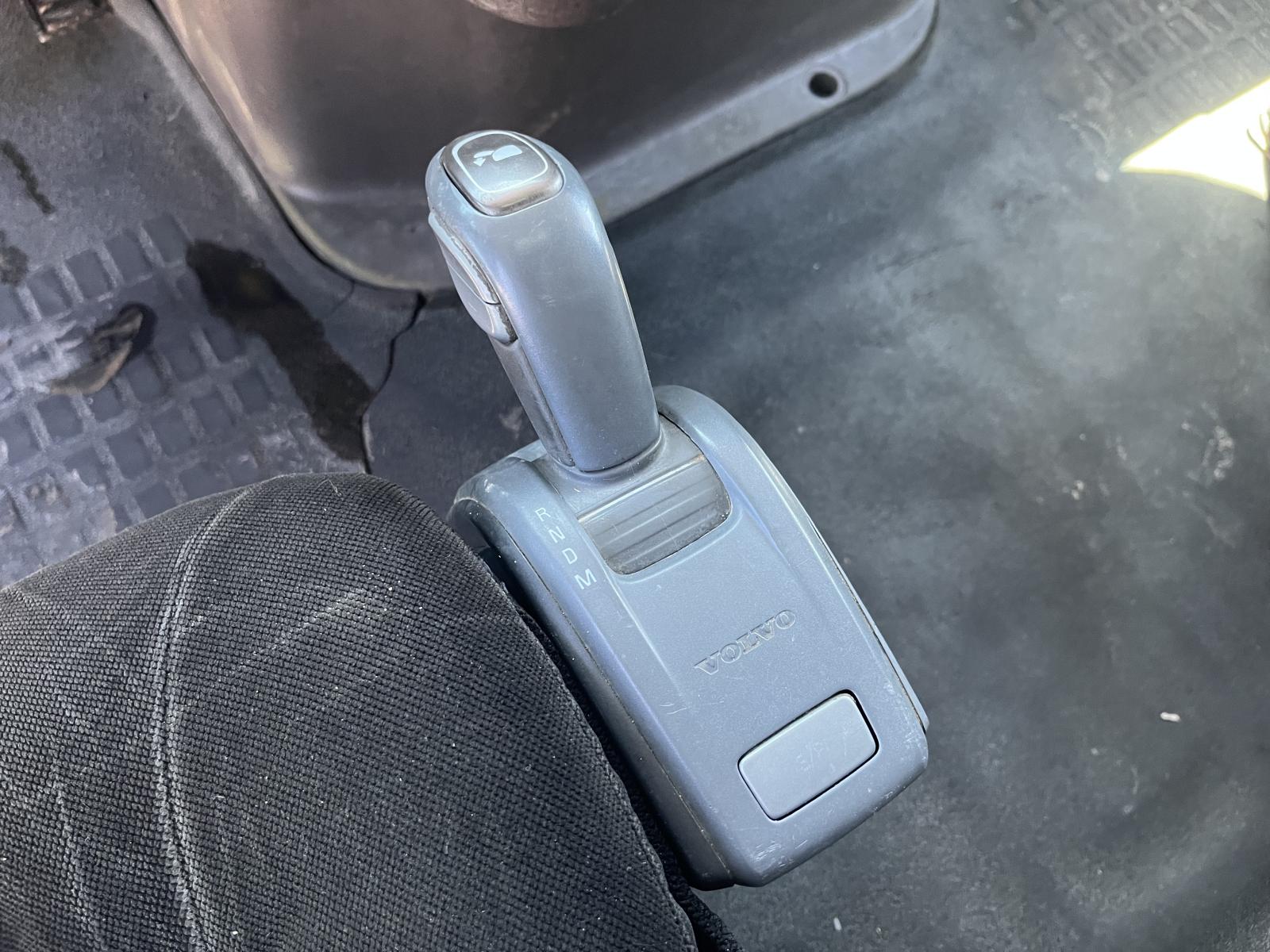 ./imagenes/INVOICE/2019/16570/VOLVO VNL64T670 (17).JPG